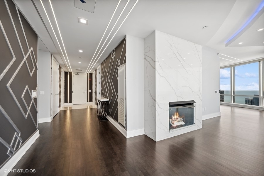 401 N Wabash Avenue Unit: 67E