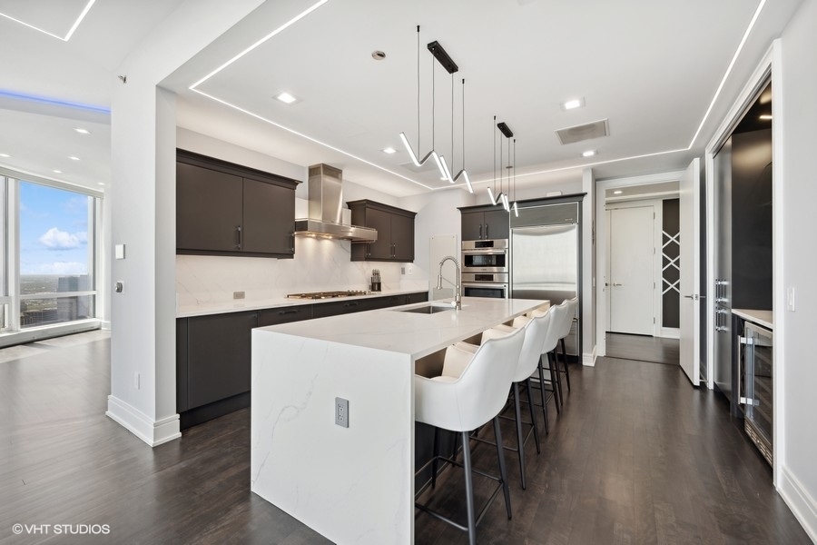 401 N Wabash Avenue Unit: 67E