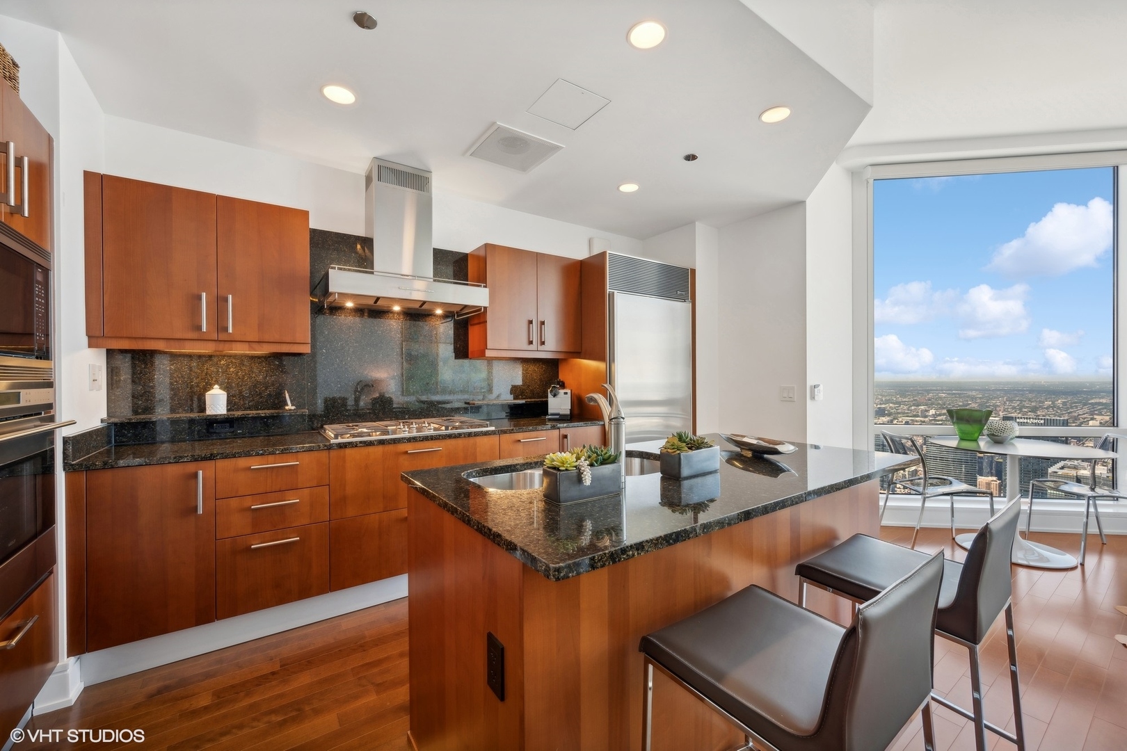 401 N Wabash Avenue Unit: 83G