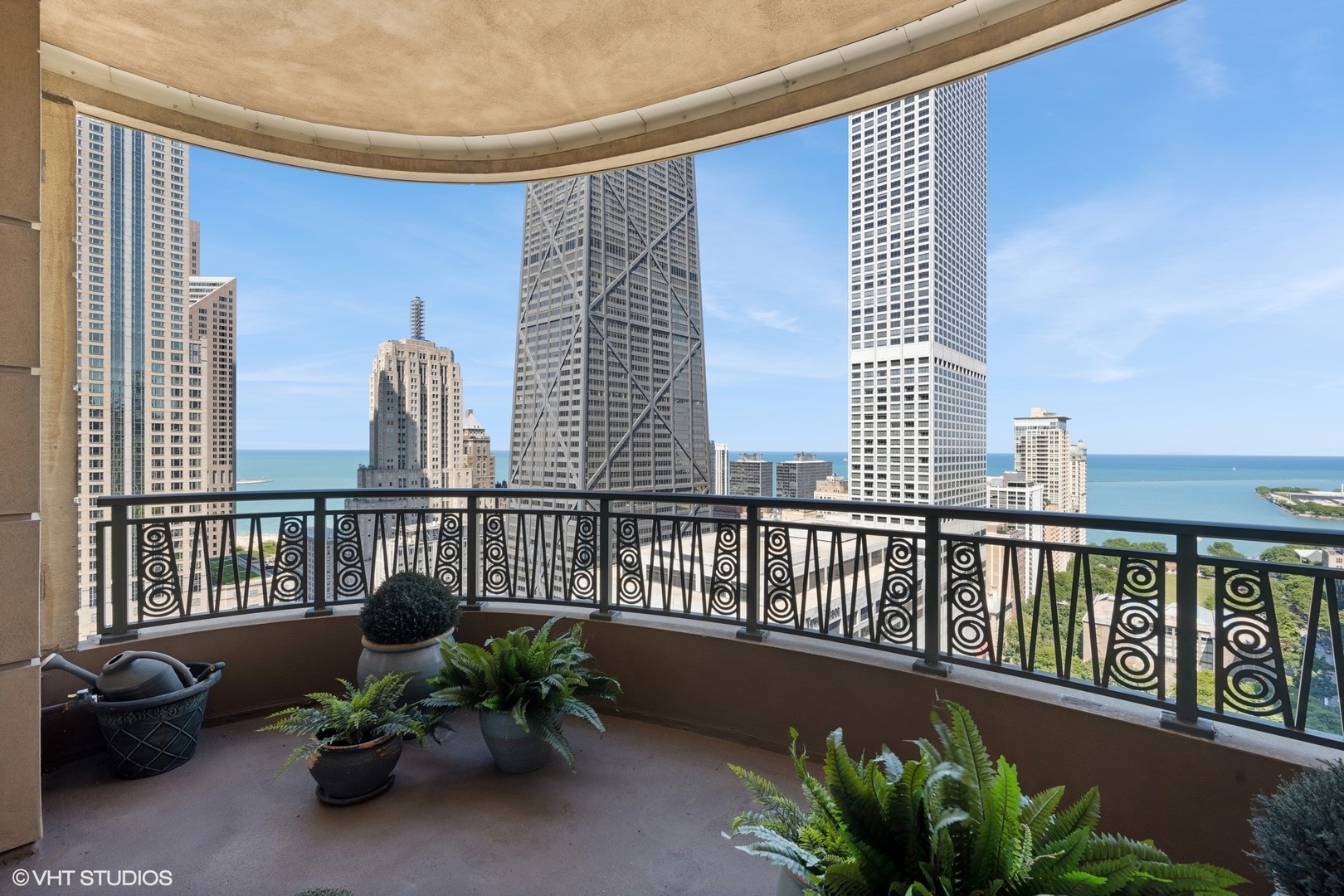 800 N Michigan Avenue Unit: 2702