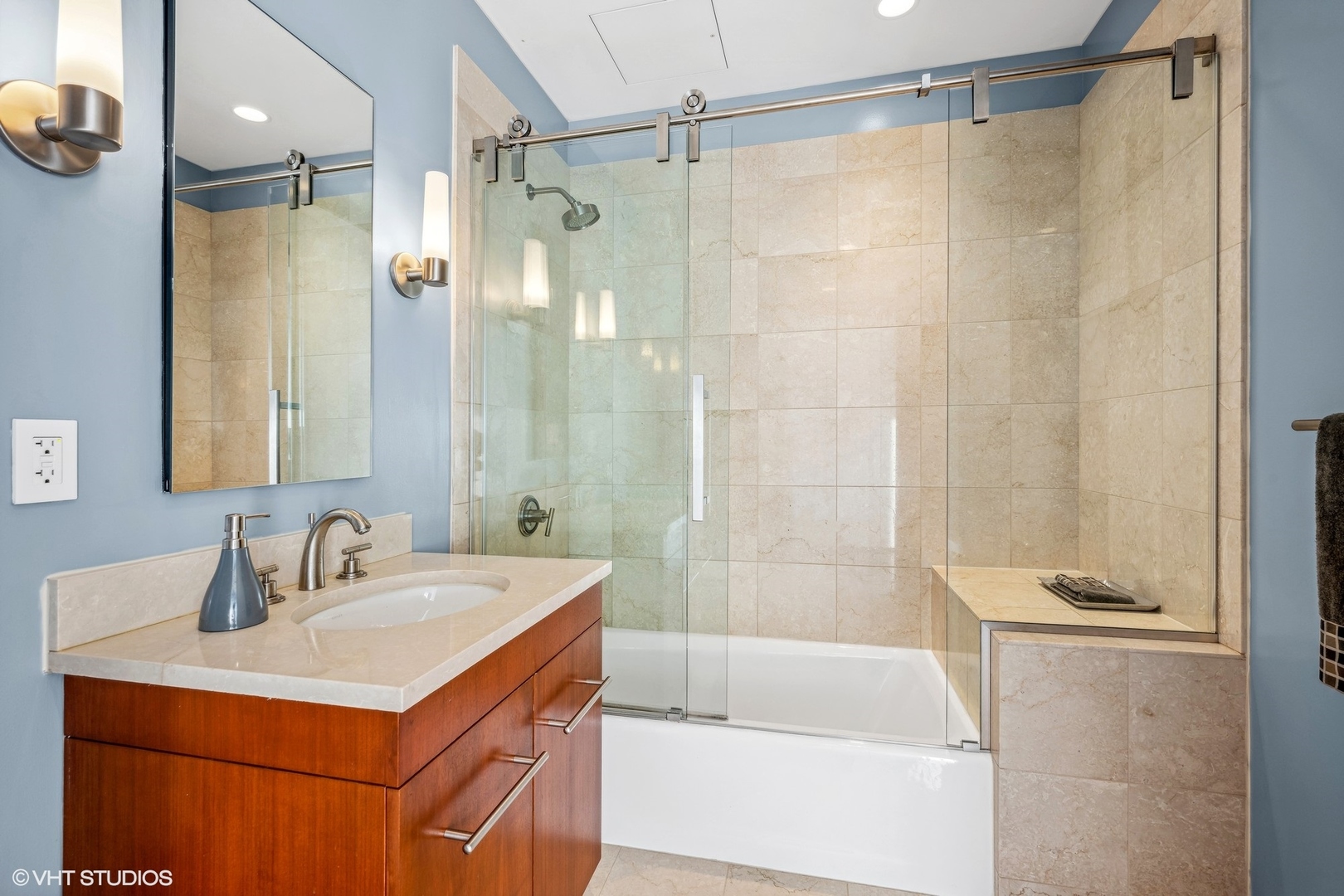 401 N Wabash Avenue Unit: 70D
