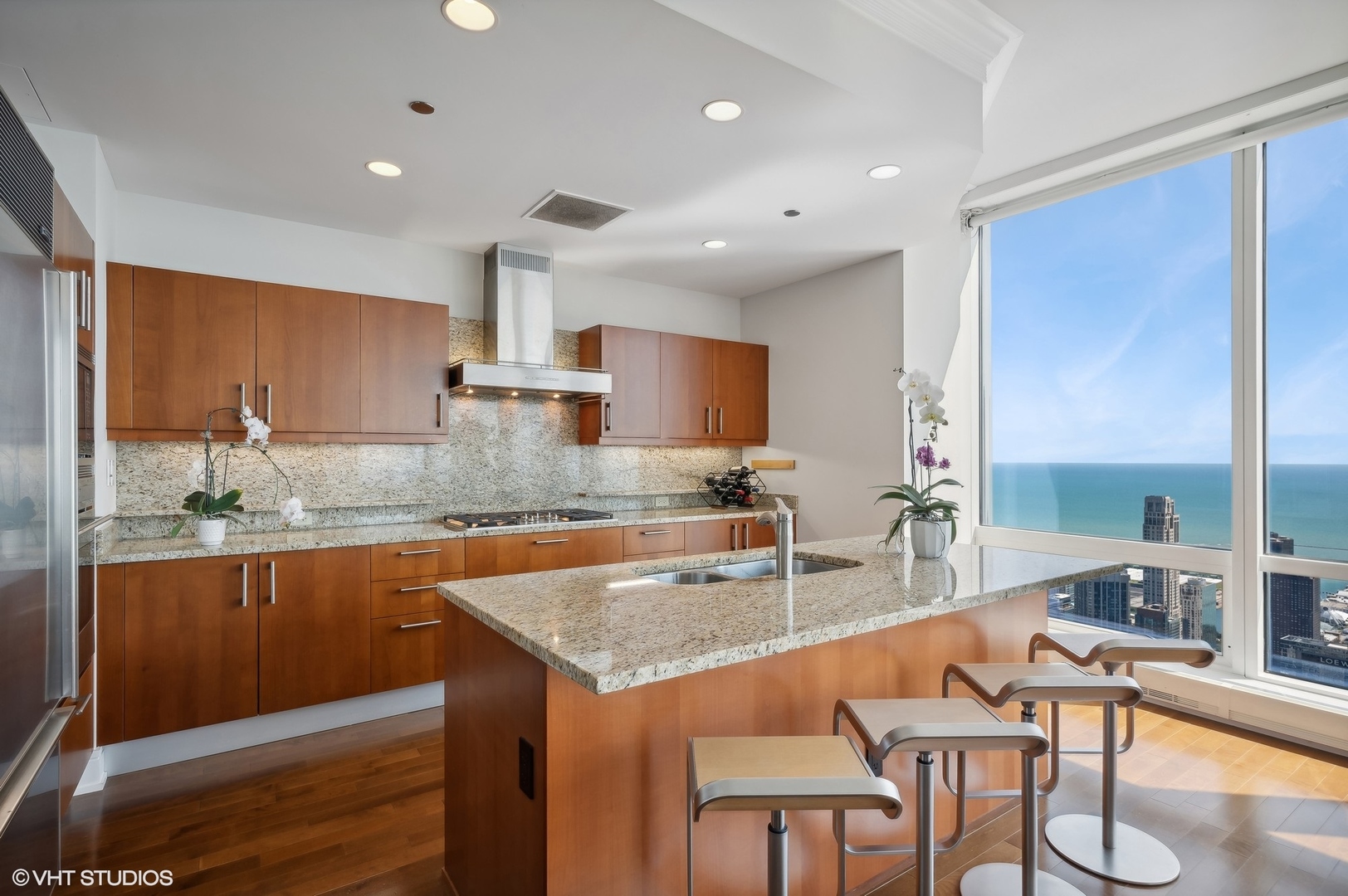 401 N Wabash Avenue Unit: 79F