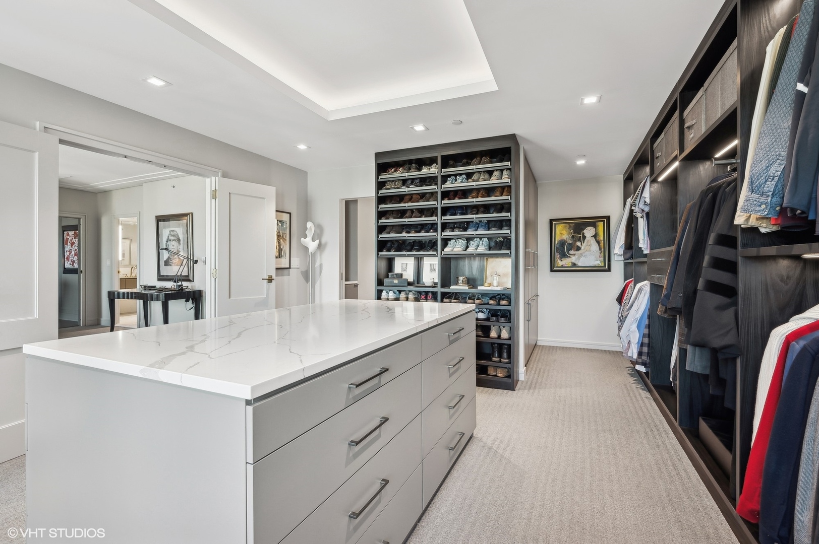 100 E Huron Street Unit: 2705