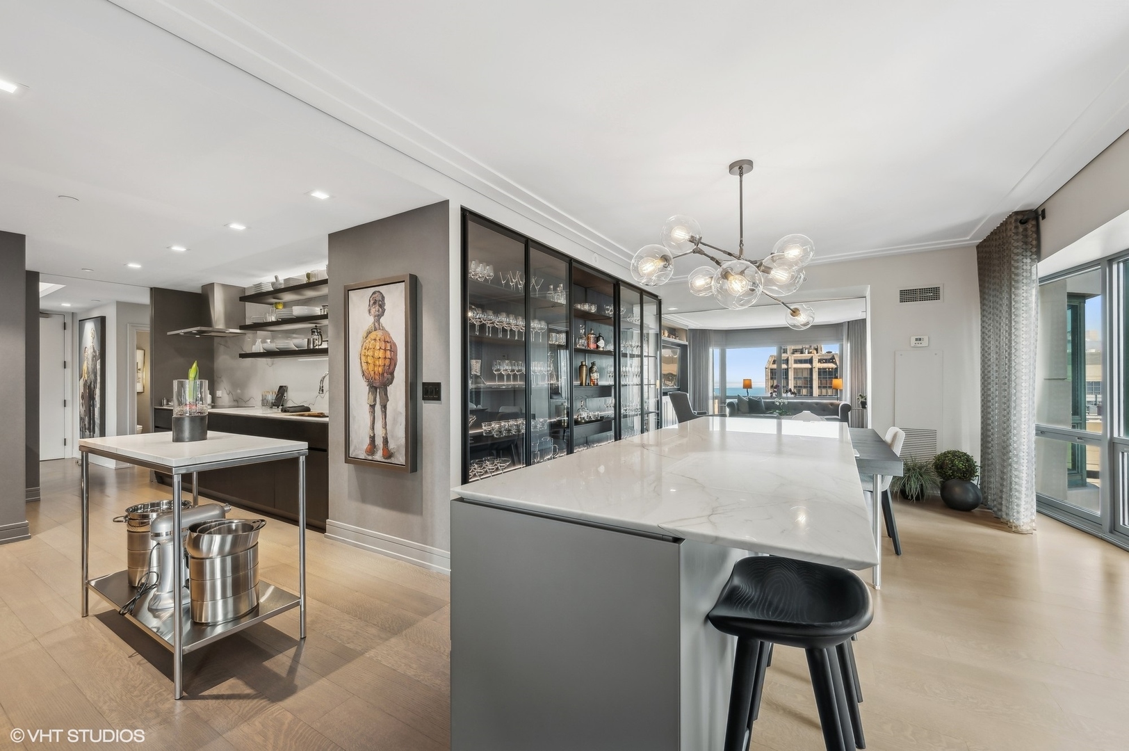100 E Huron Street Unit: 2705