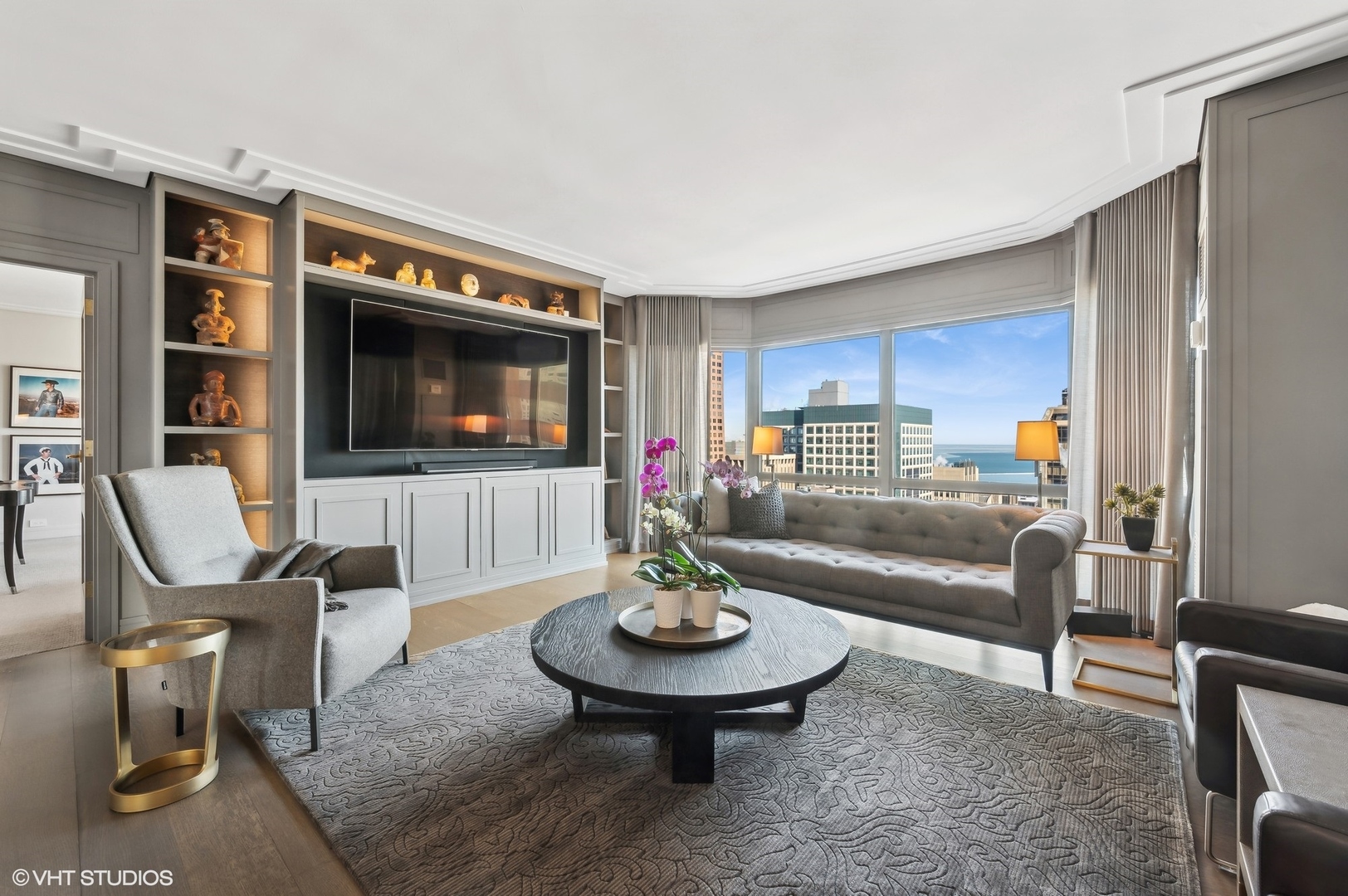 100 E Huron Street Unit: 2705