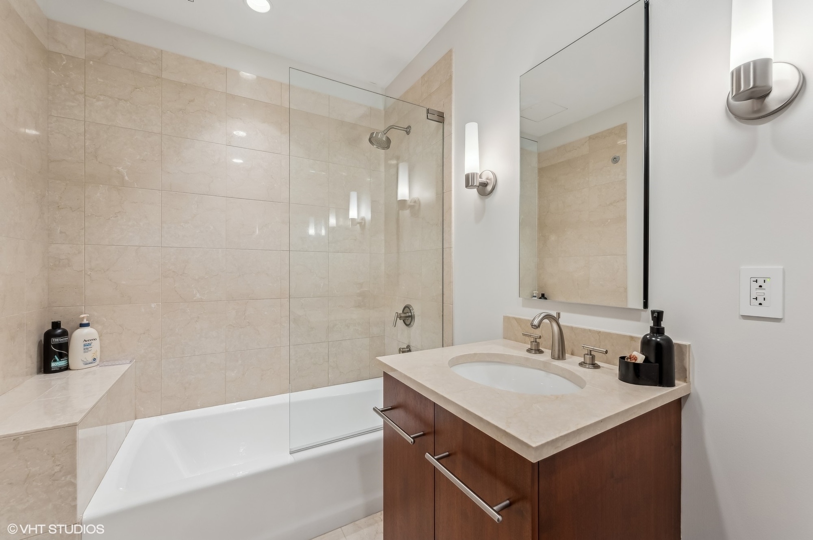 401 N Wabash Avenue Unit: 60F