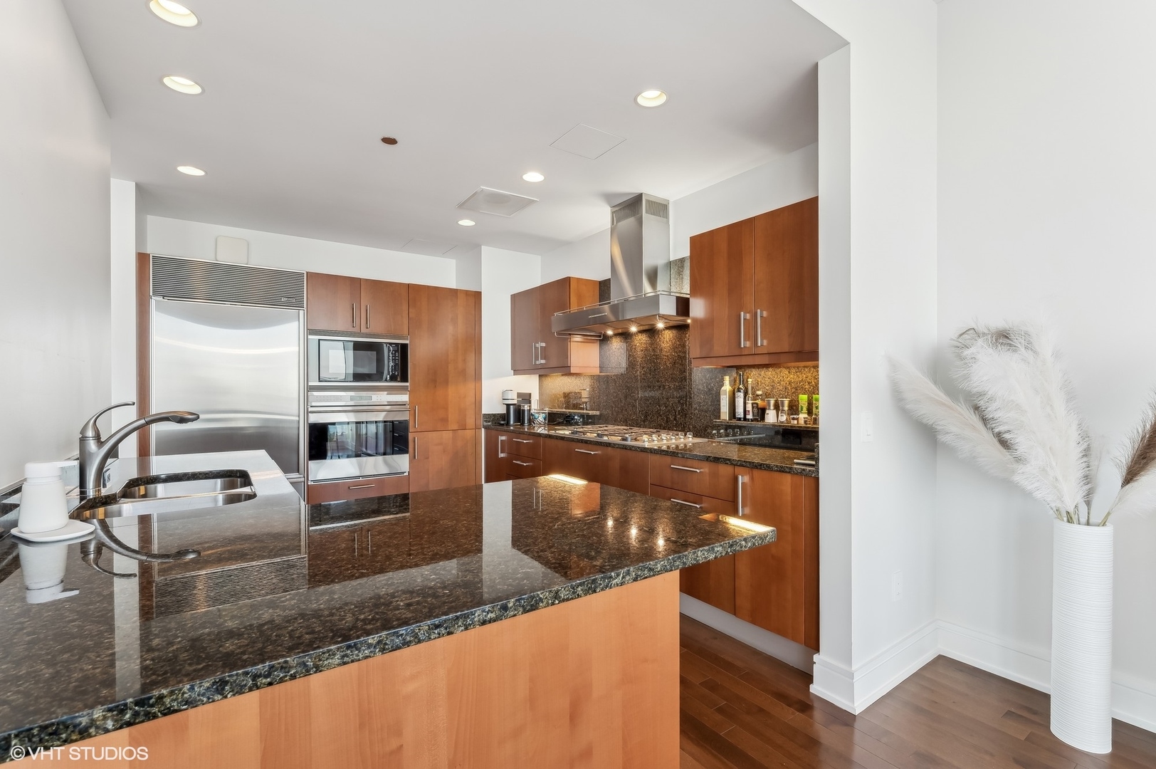 401 N Wabash Avenue Unit: 60F