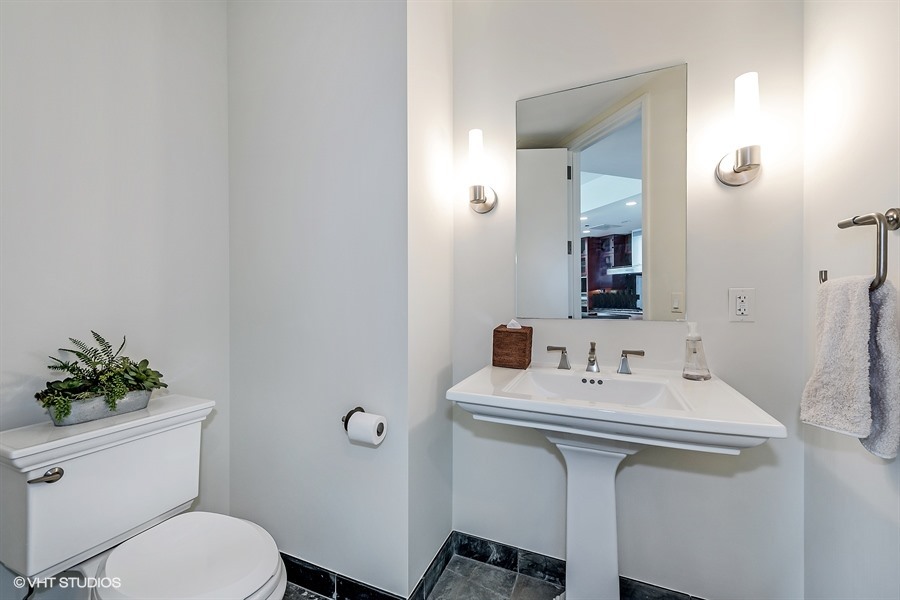 401 N WABASH Avenue Unit: 39K