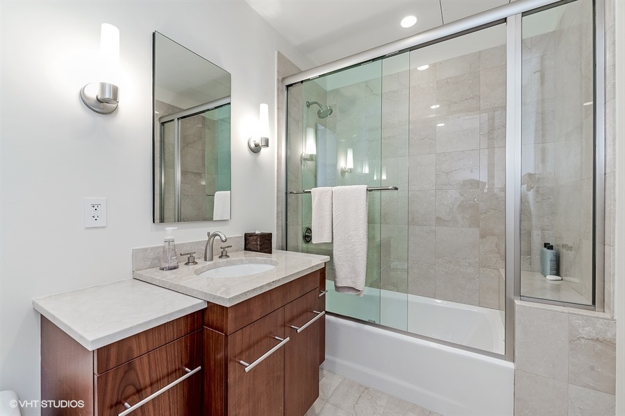 401 N WABASH Avenue Unit: 39K