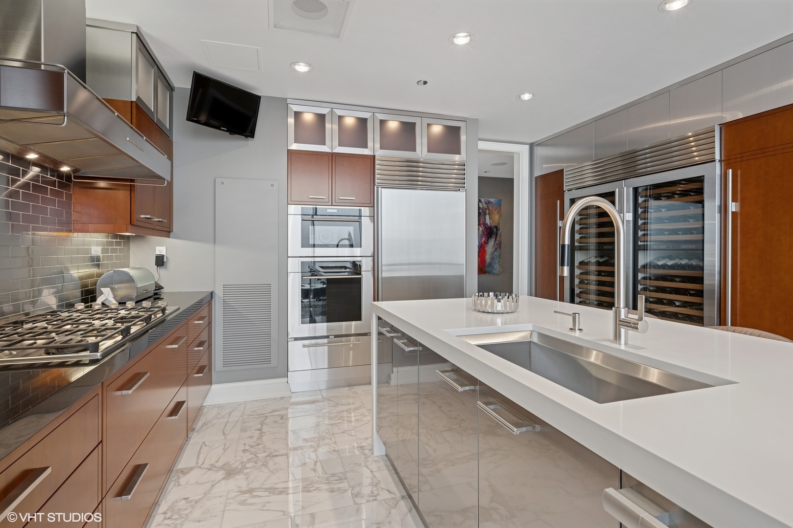 401 N Wabash Avenue Unit: 49G