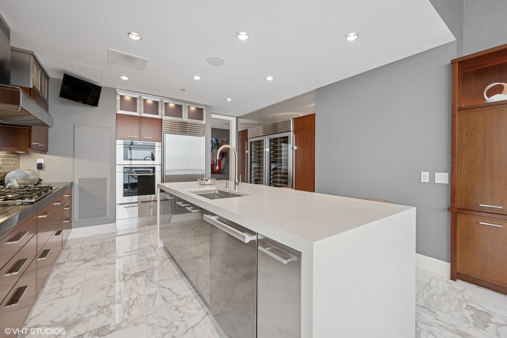 401 N Wabash Avenue Unit: 49G