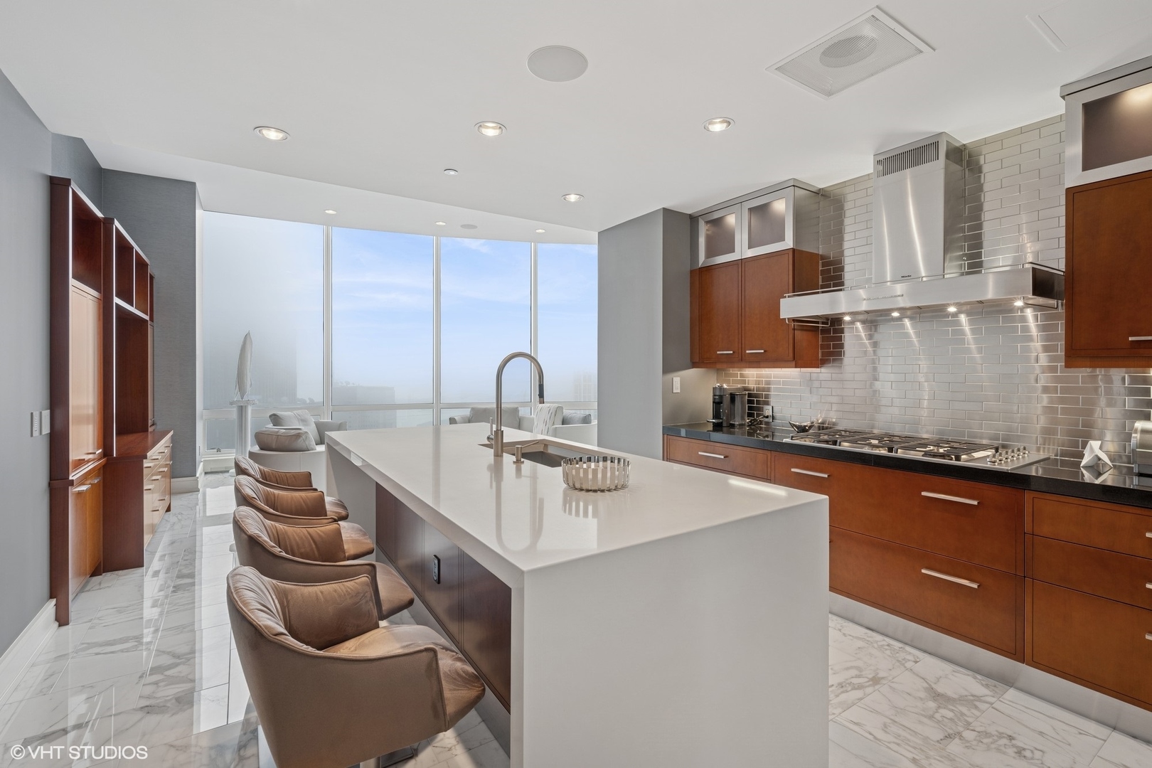 401 N Wabash Avenue Unit: 49G