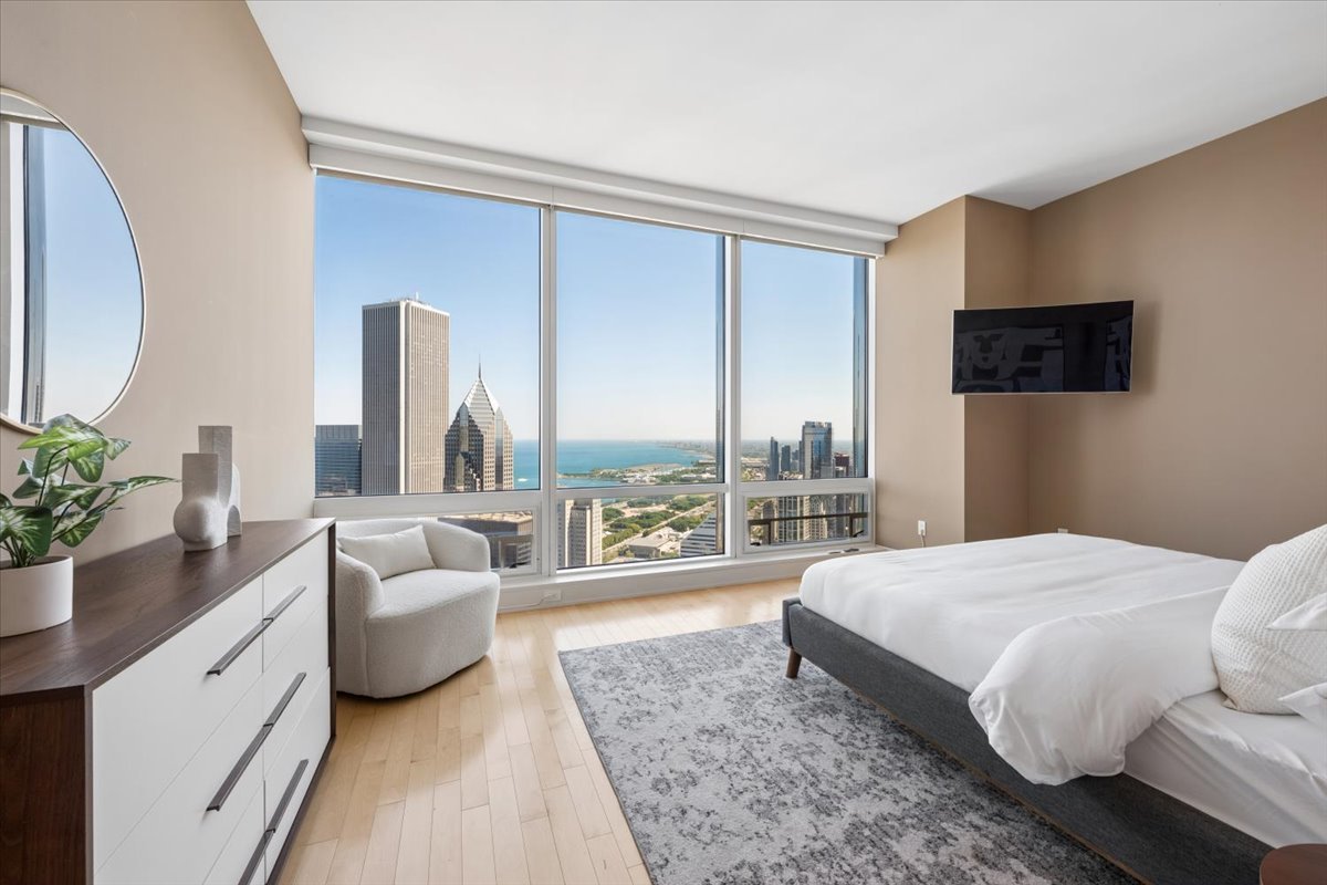 401 N Wabash Avenue Unit: 57F