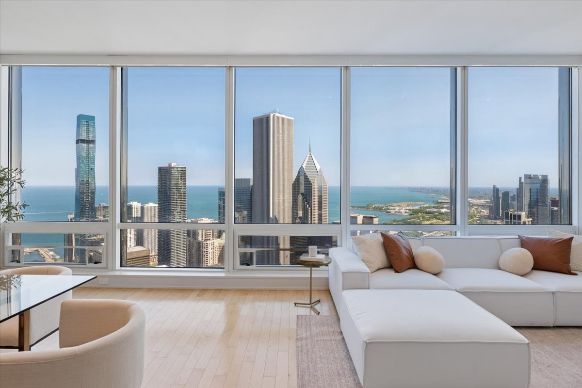 401 N Wabash Avenue Unit: 57F