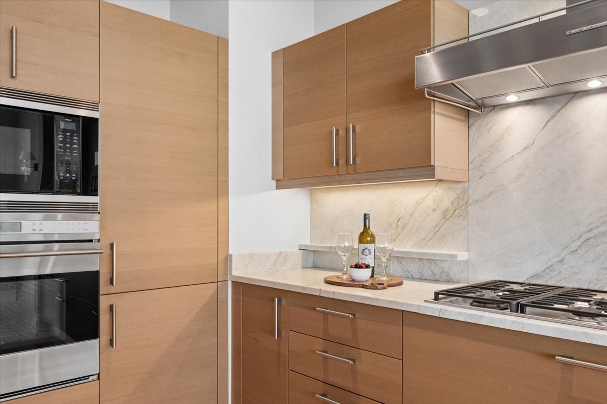 401 N Wabash Avenue Unit: 57F