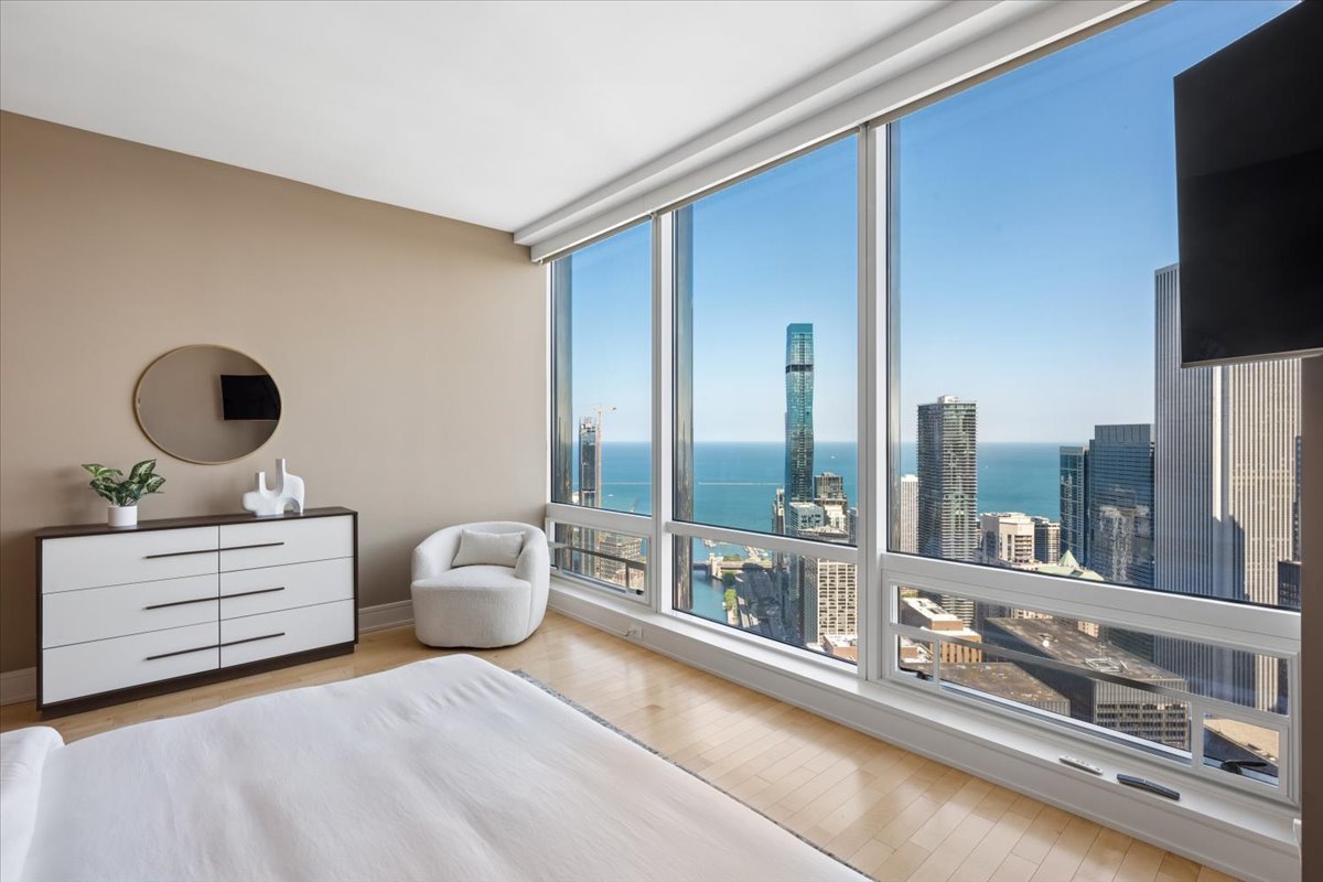 401 N Wabash Avenue Unit: 57F