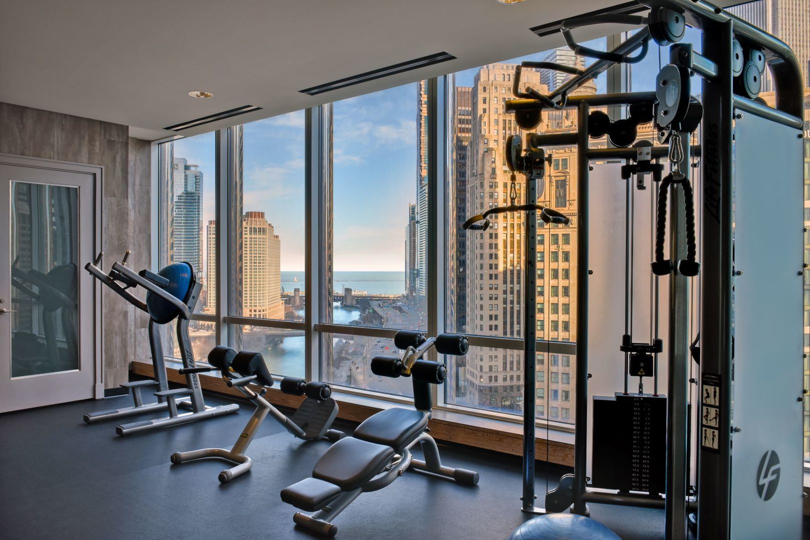 401 N Wabash Avenue Unit: 82B