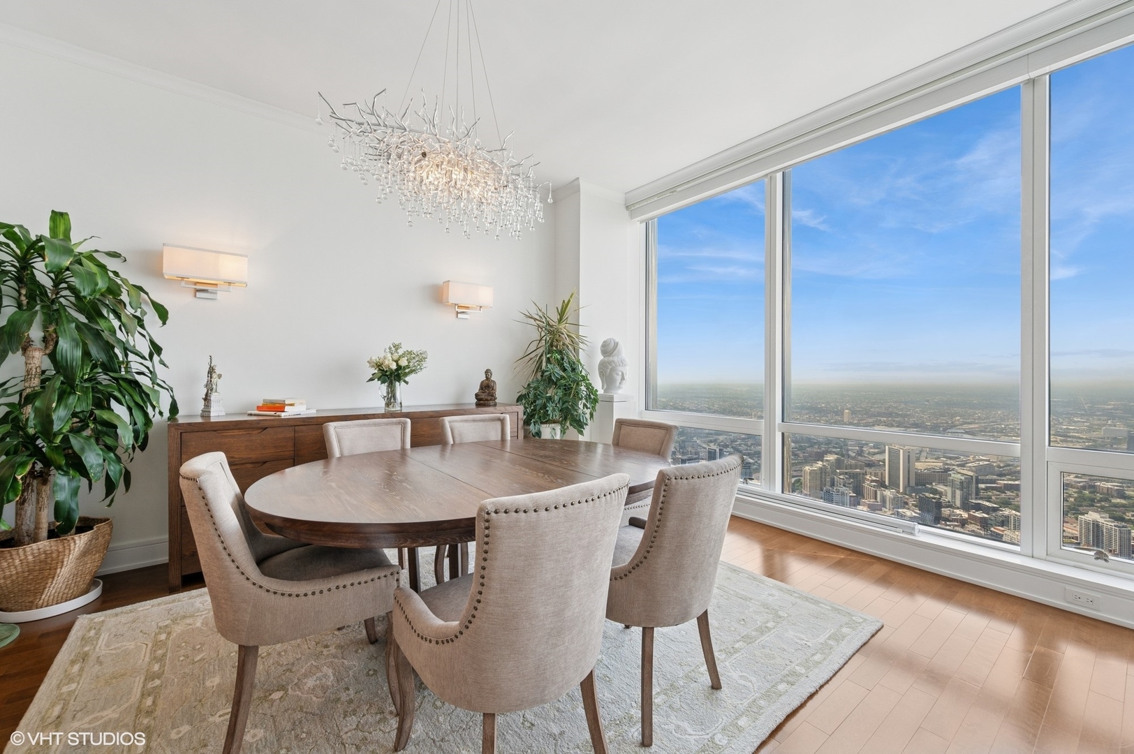 401 N Wabash Avenue Unit: 82B
