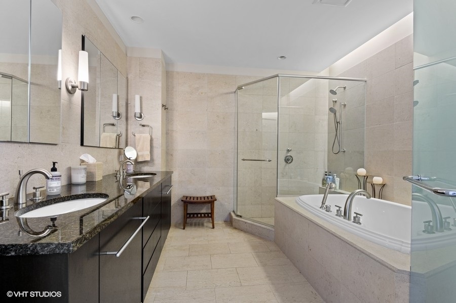401 N Wabash Avenue Unit: 82B