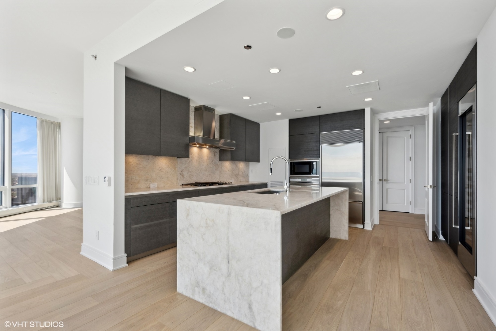 401 N Wabash Avenue Unit: 69E