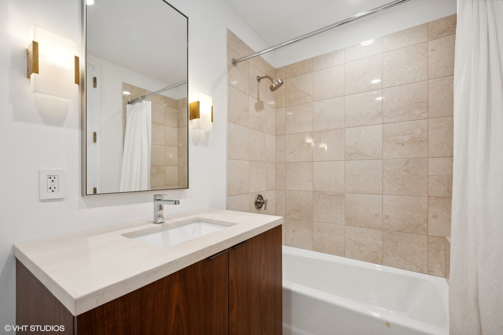 401 N Wabash Avenue Unit: 69E