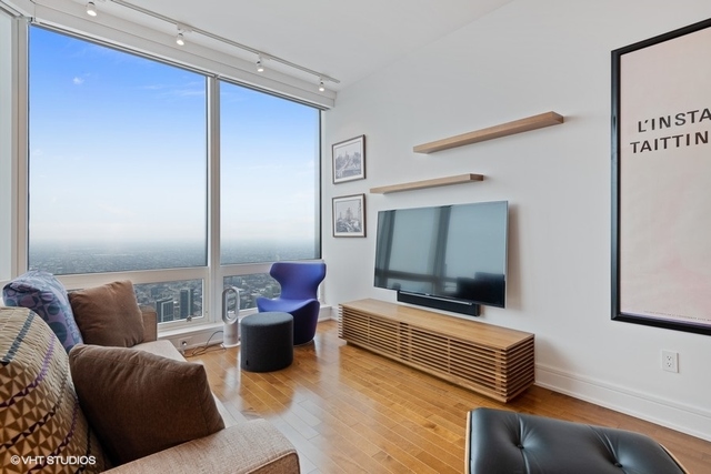 401 N Wabash Avenue Unit: 74G