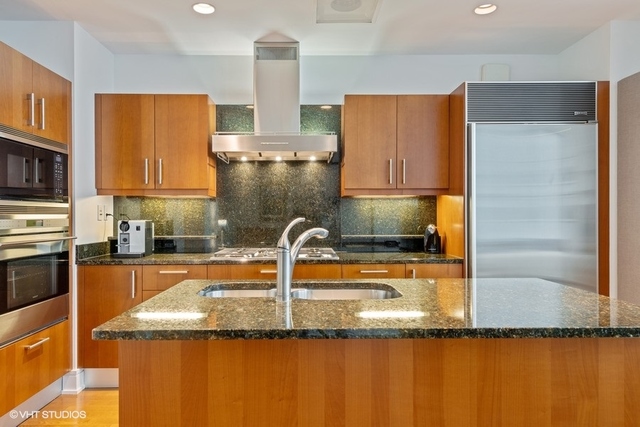 401 N Wabash Avenue Unit: 74G
