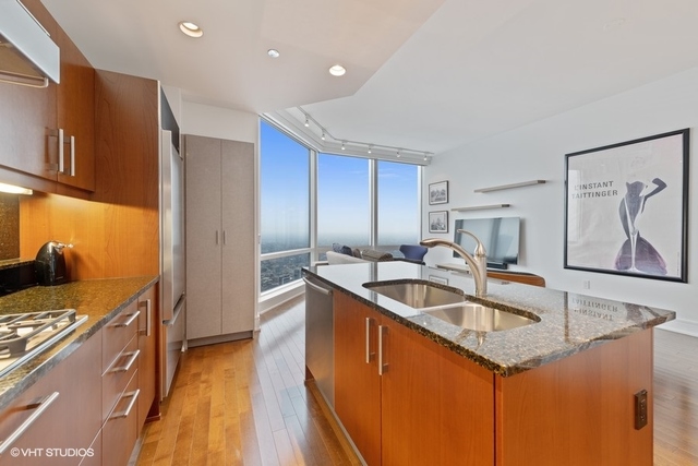 401 N Wabash Avenue Unit: 74G
