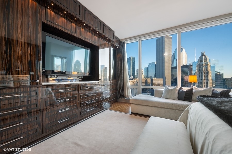 401 N Wabash Avenue Unit: 30J