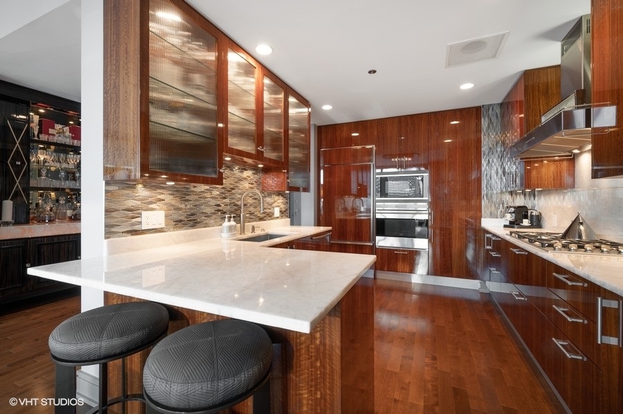 401 N Wabash Avenue Unit: 30J