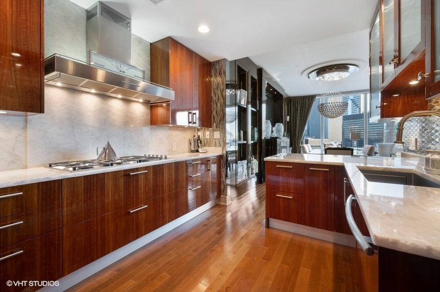 401 N Wabash Avenue Unit: 30J