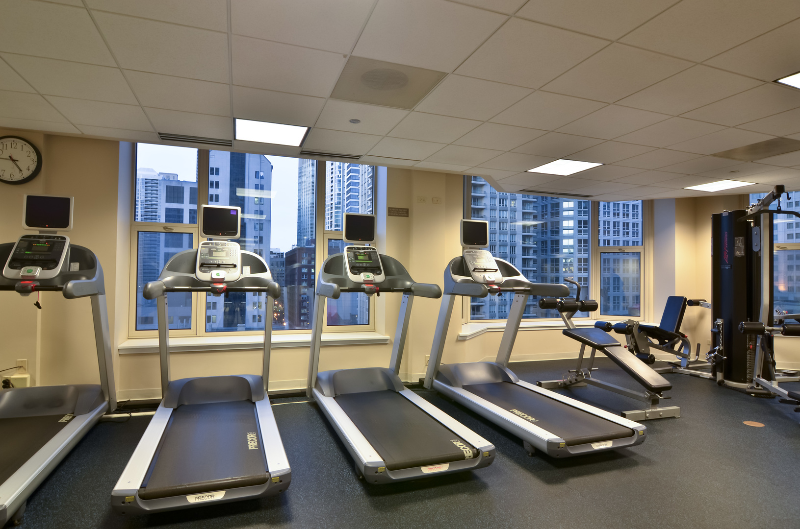 25 E Superior Street Unit: 605