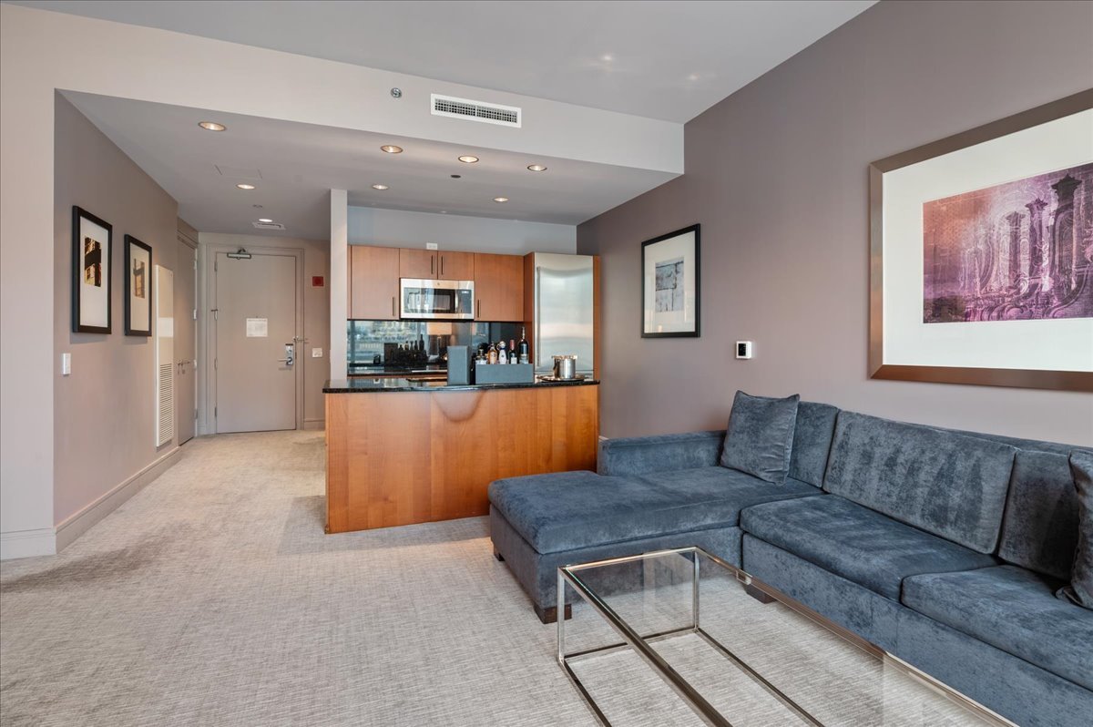 401 N Wabash Avenue Unit: 2044