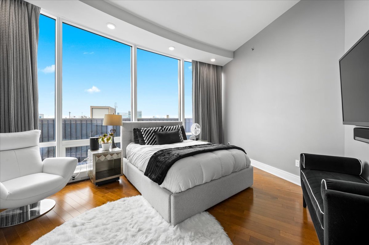 401 N Wabash Avenue Unit: 51E