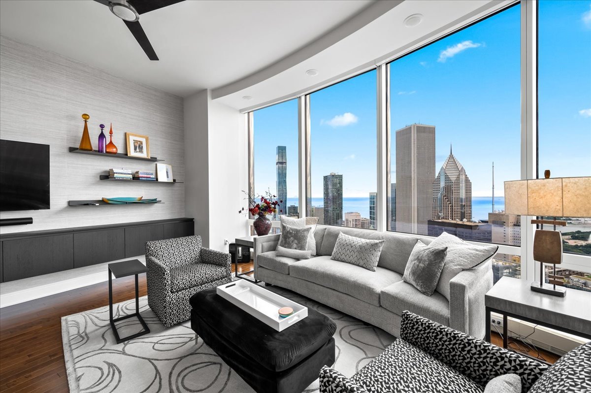 401 N Wabash Avenue Unit: 51E