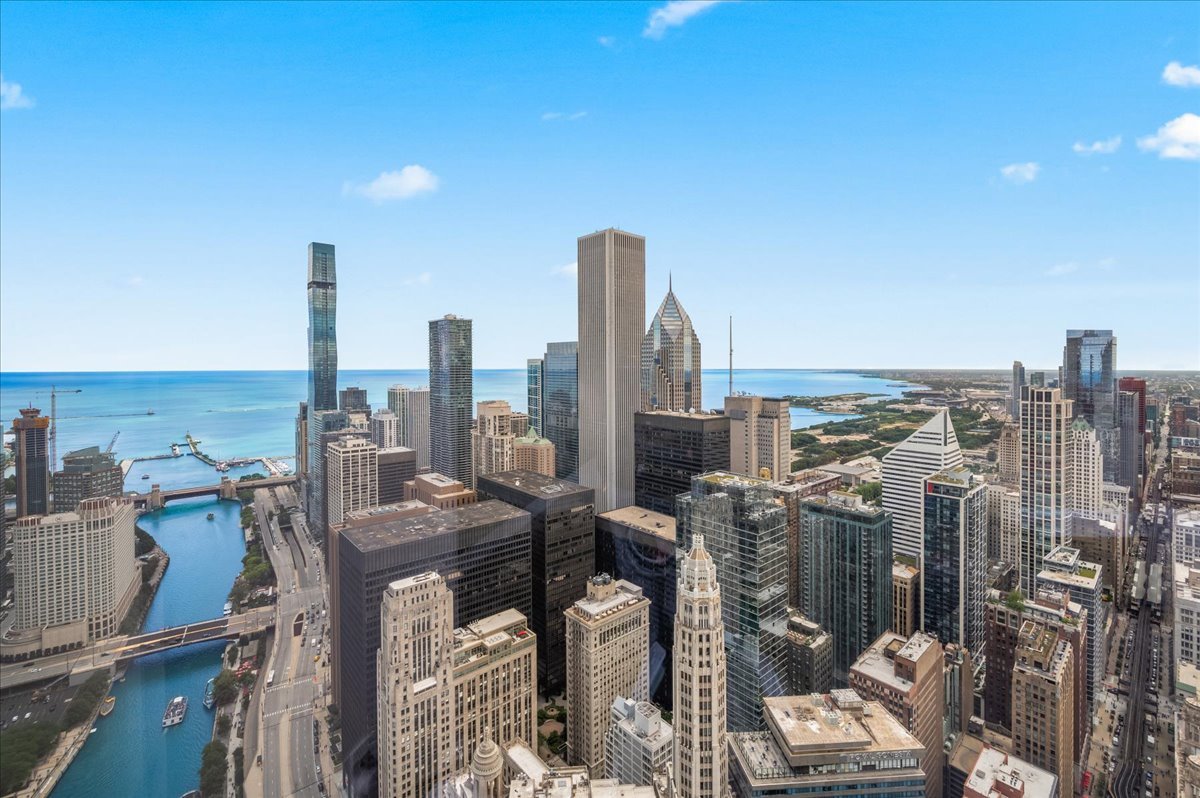 401 N Wabash Avenue Unit: 51E