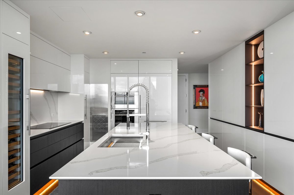 401 N Wabash Avenue Unit: 51E