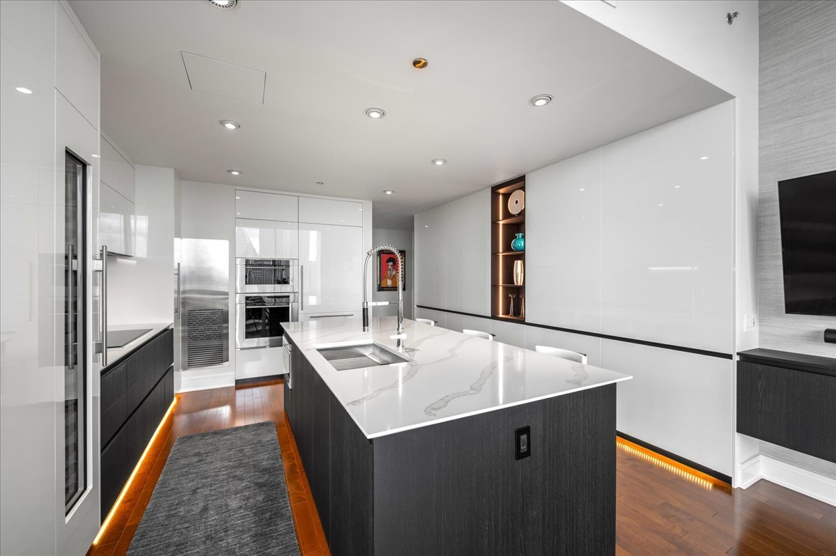 401 N Wabash Avenue Unit: 51E