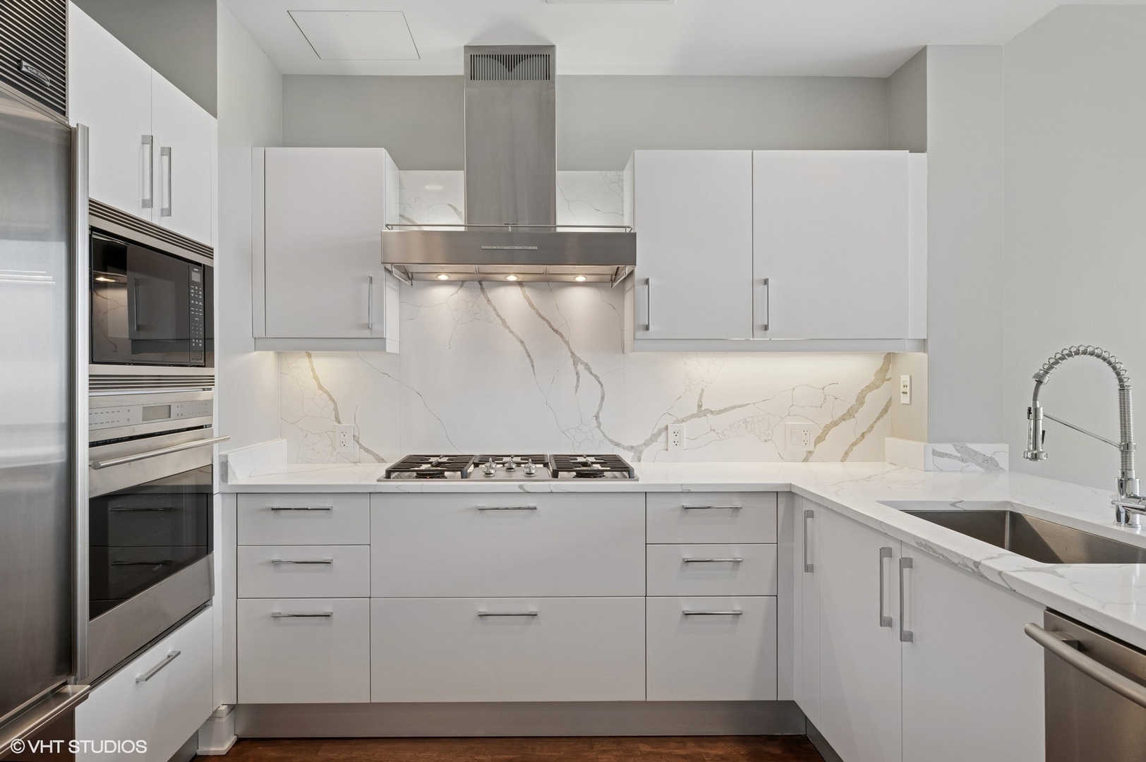 401 N Wabash Avenue Unit: 44B