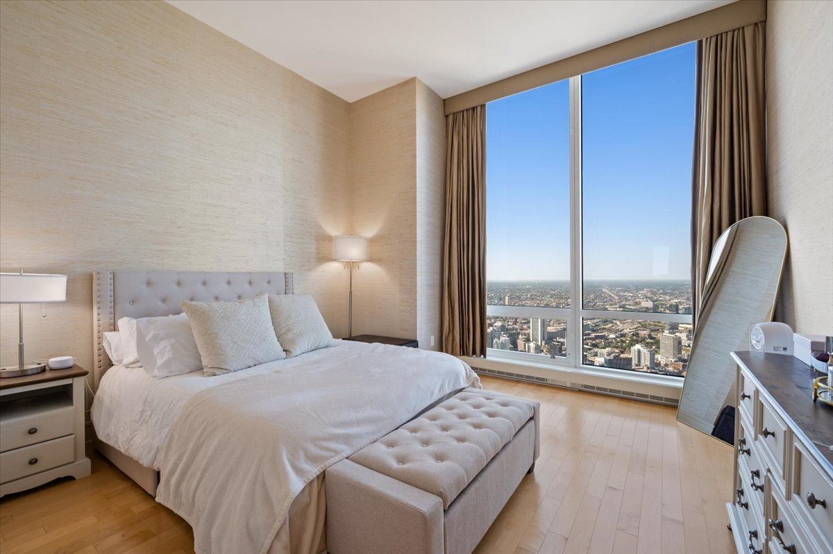 401 N Wabash Avenue Unit: 71C