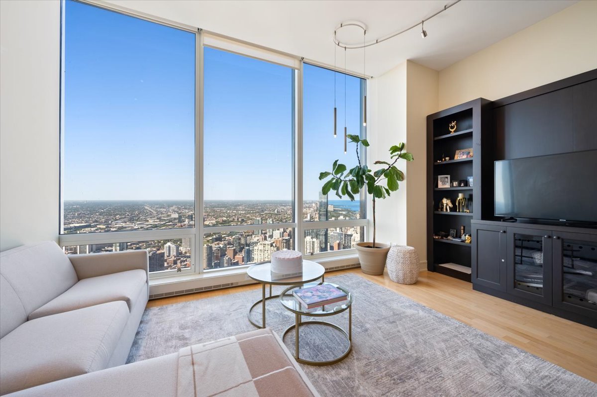 401 N Wabash Avenue Unit: 71C