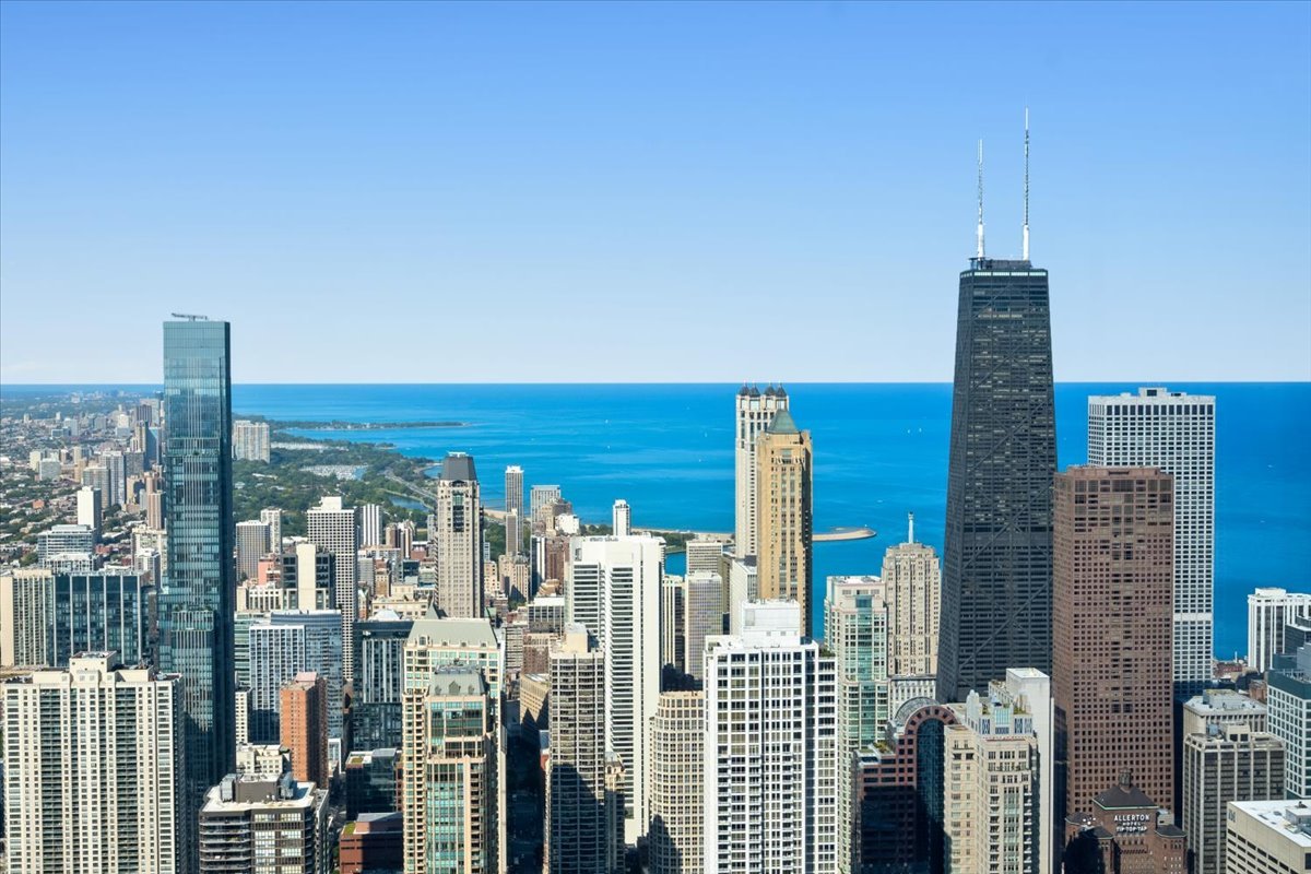 401 N Wabash Avenue Unit: 71C