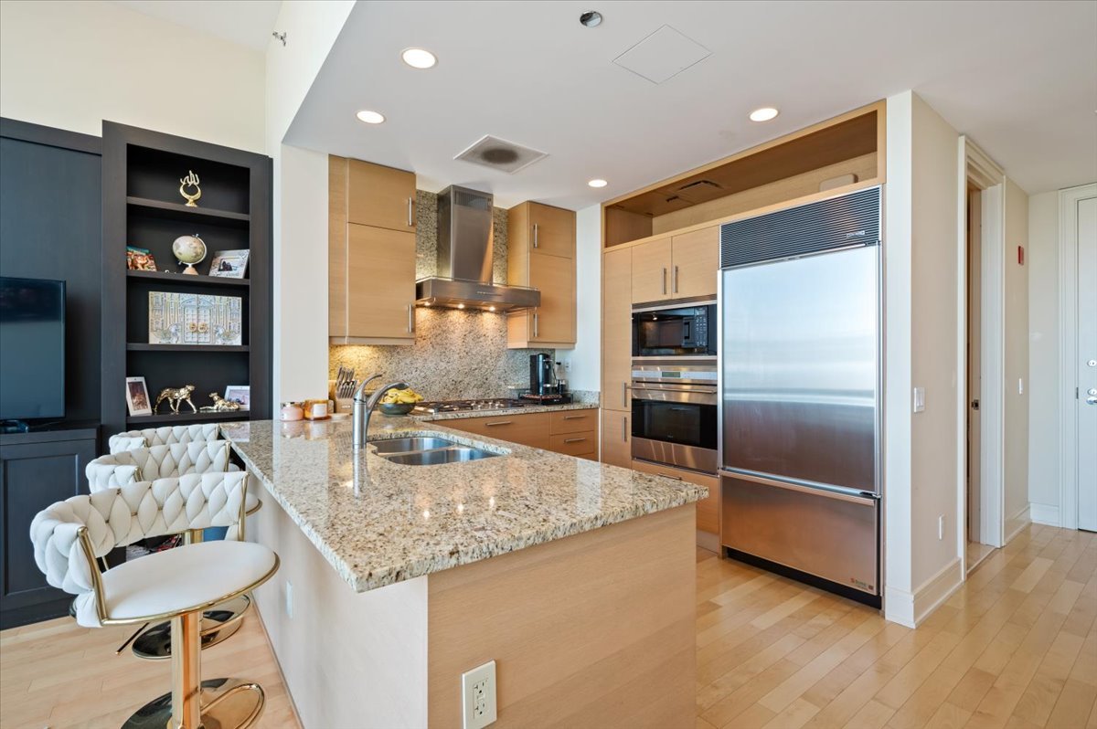 401 N Wabash Avenue Unit: 71C