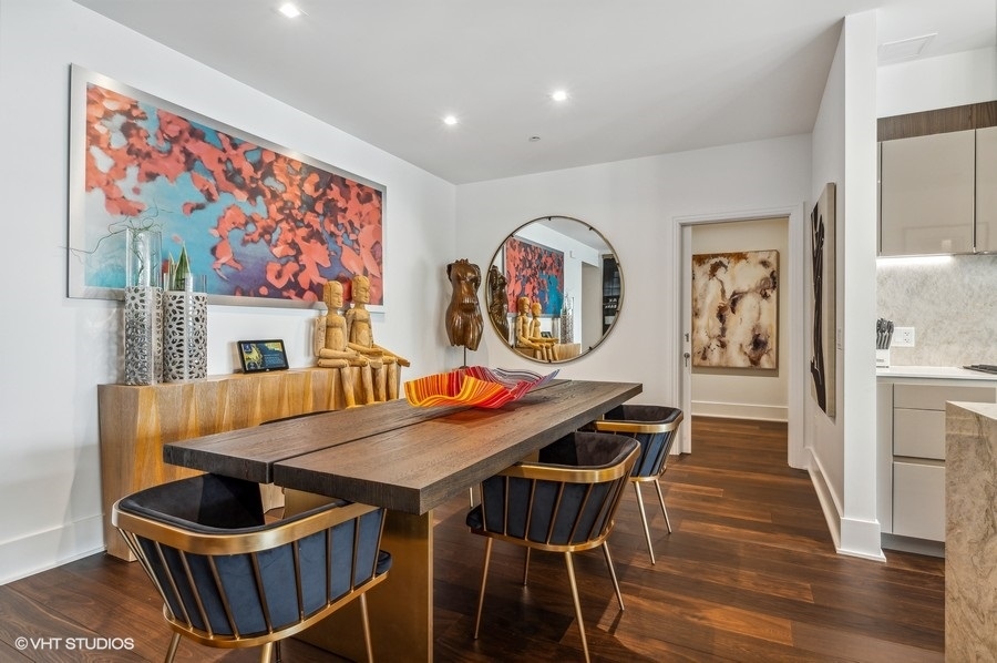 363 E Wacker Drive Unit: 2103