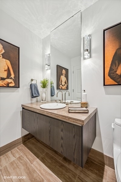 363 E Wacker Drive Unit: 2103