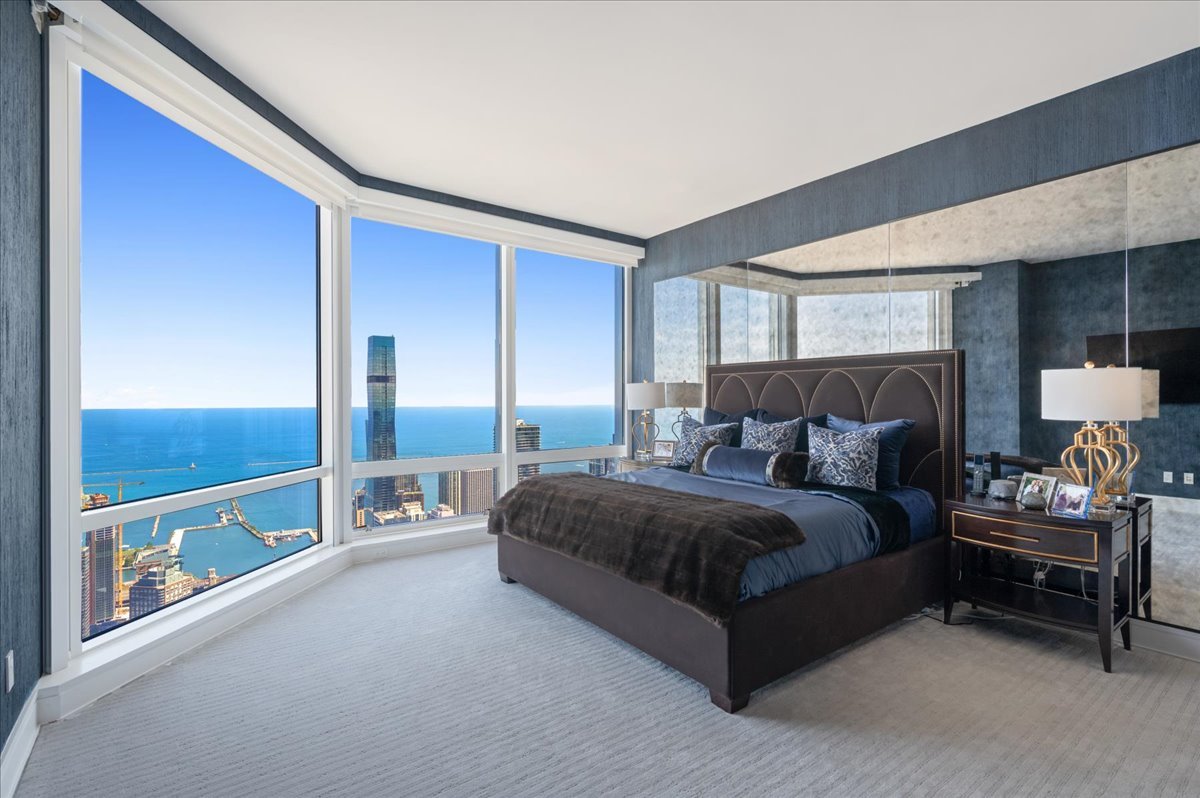 401 N wabash Avenue Unit: 73F