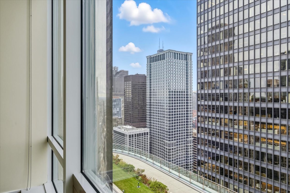401 N Wabash Avenue Unit: 31G