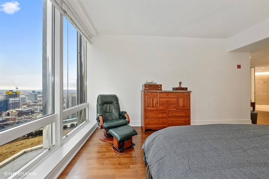 401 N Wabash Avenue Unit: 31G