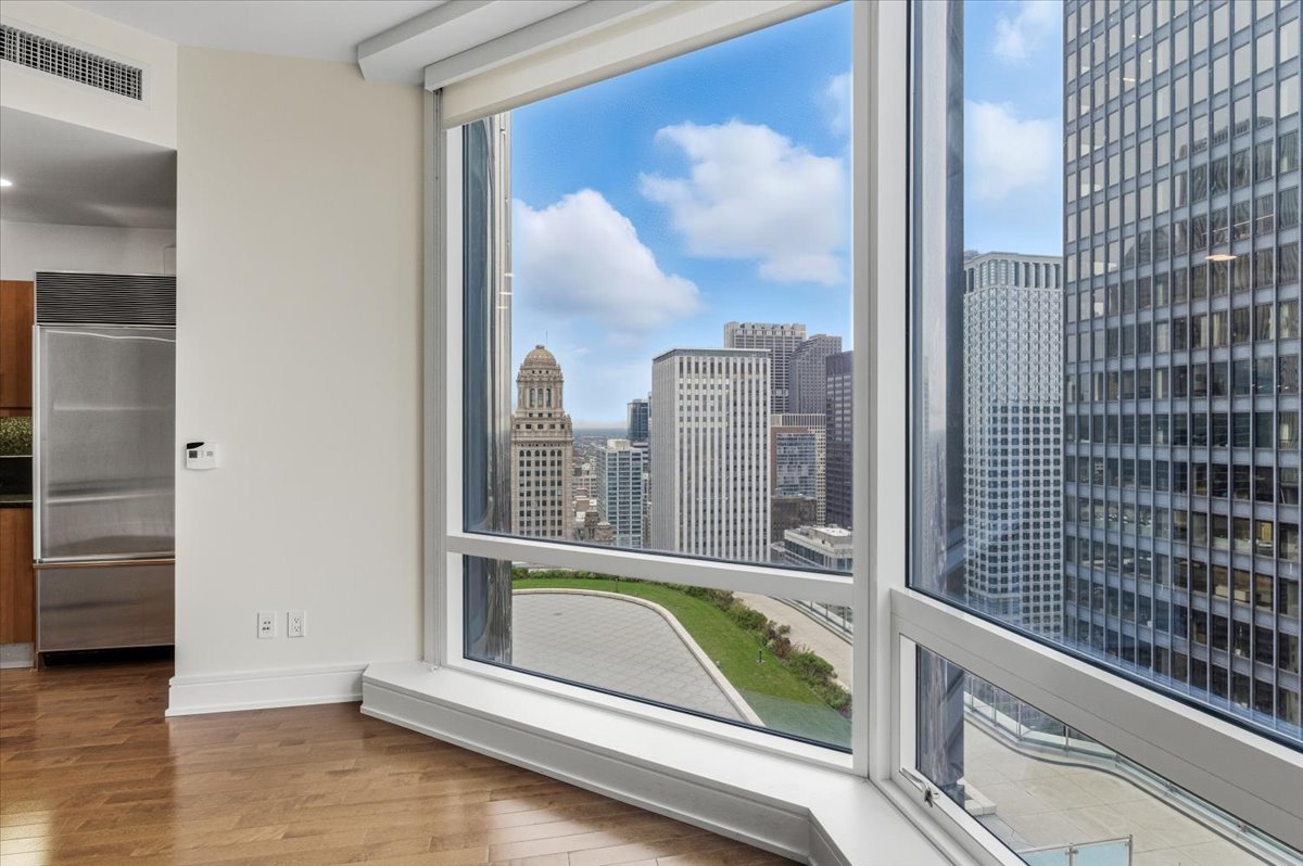 401 N Wabash Avenue Unit: 31G