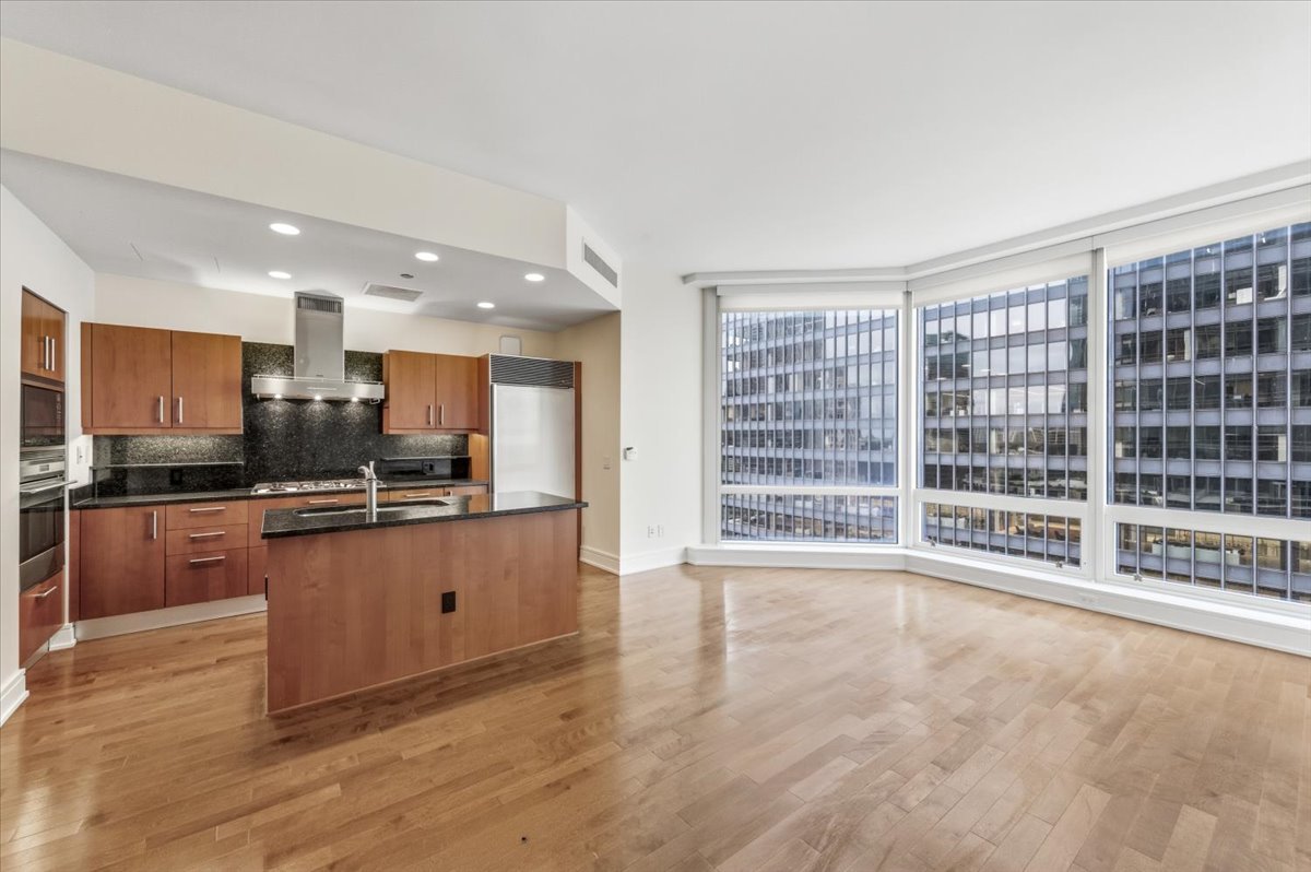 401 N Wabash Avenue Unit: 31G